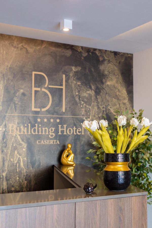 Building Hotel Teverola Eksteriør billede